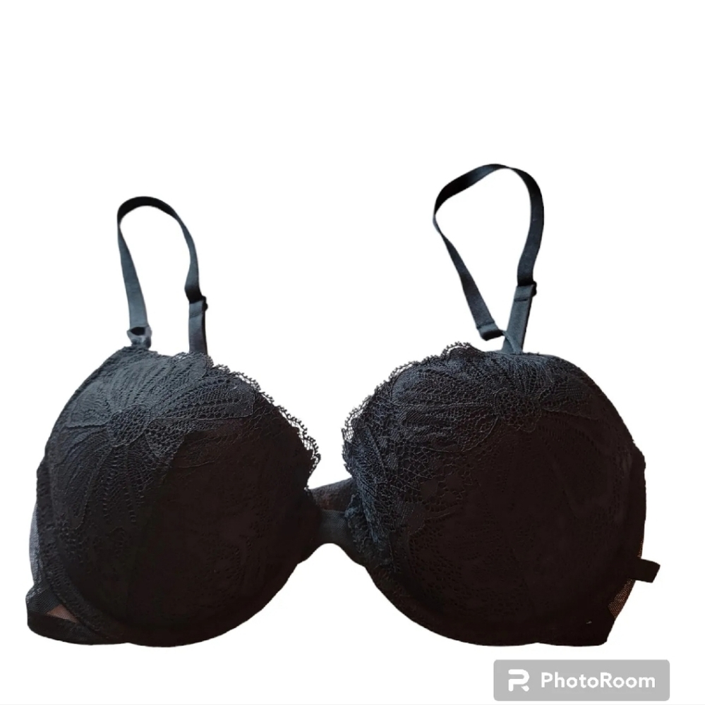 Victoria's Secret Lined Demi Lace Floral Black Size 32D Padded Adjustable Straps